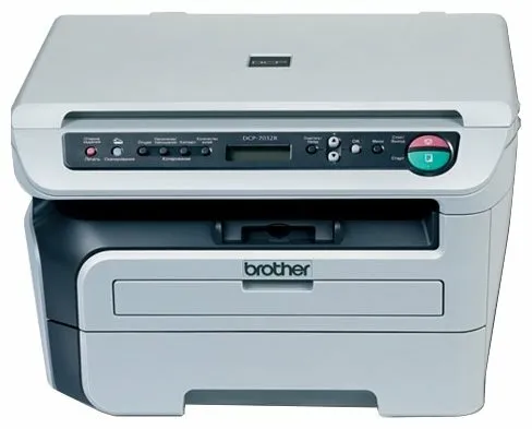 МФУ Brother DCP-7032R, количество отзывов: 7